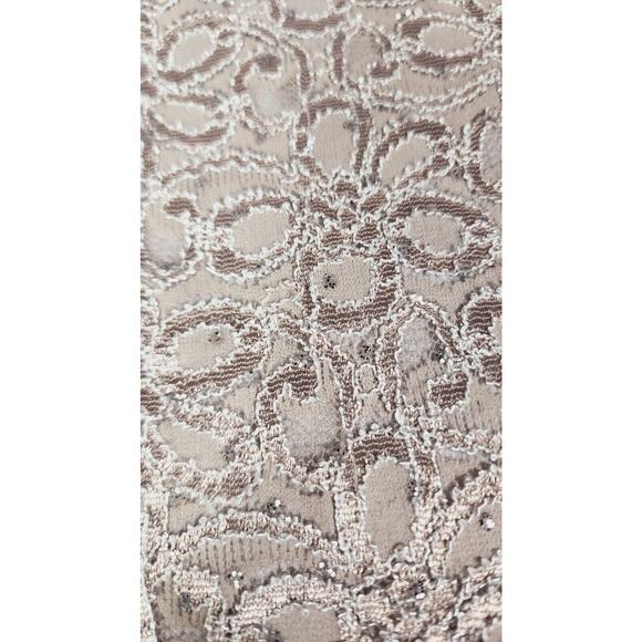 Floral lace Sequined silver grey Sleeveless top Sz small Lined stretch coquette - Picture 6 of 8